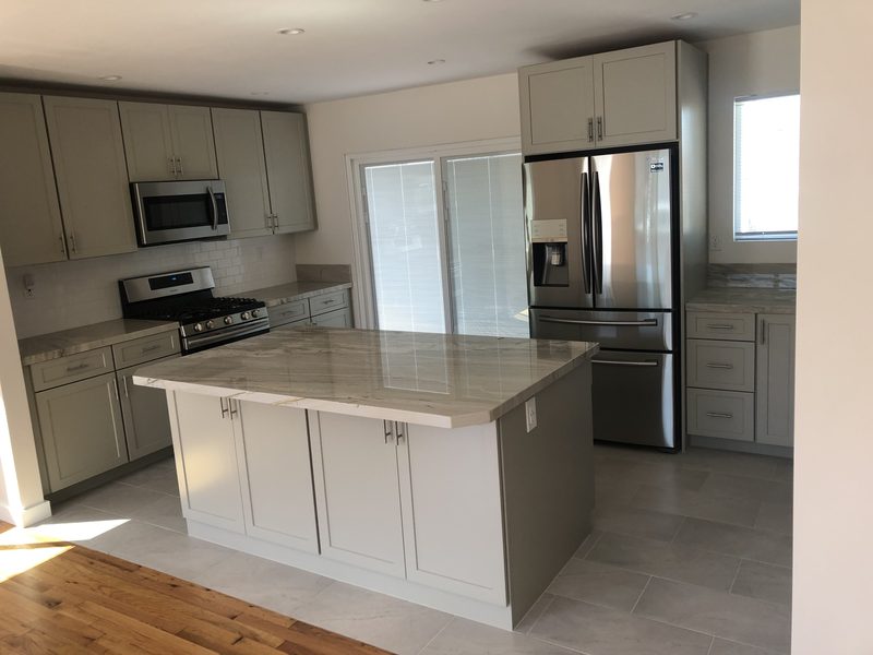Kitchen remodel showing custom finish carpentry (project 4)